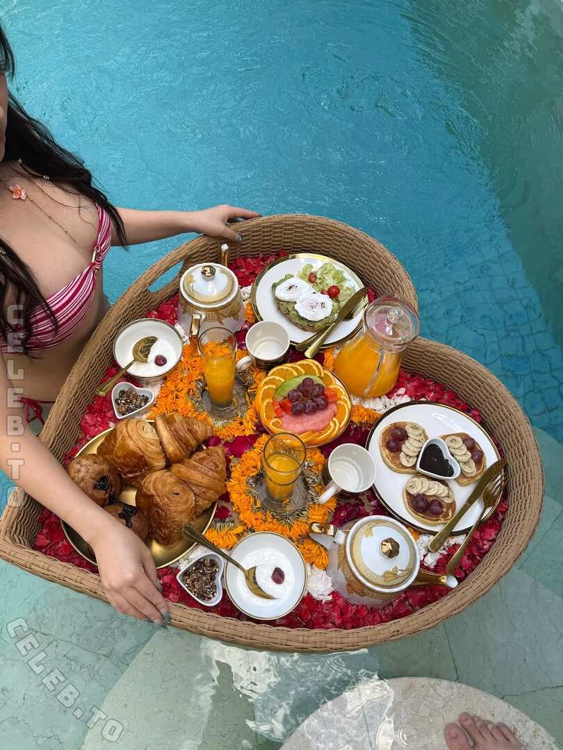 Hanavocado nude photo 2