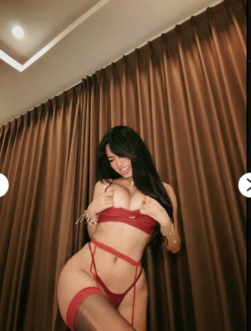 Hani Siregar nude photo 18