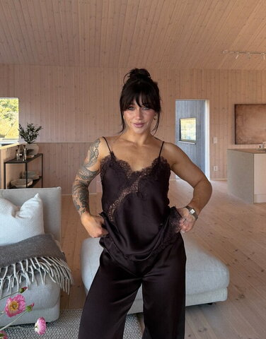 Hanna Öberg nude photo 18