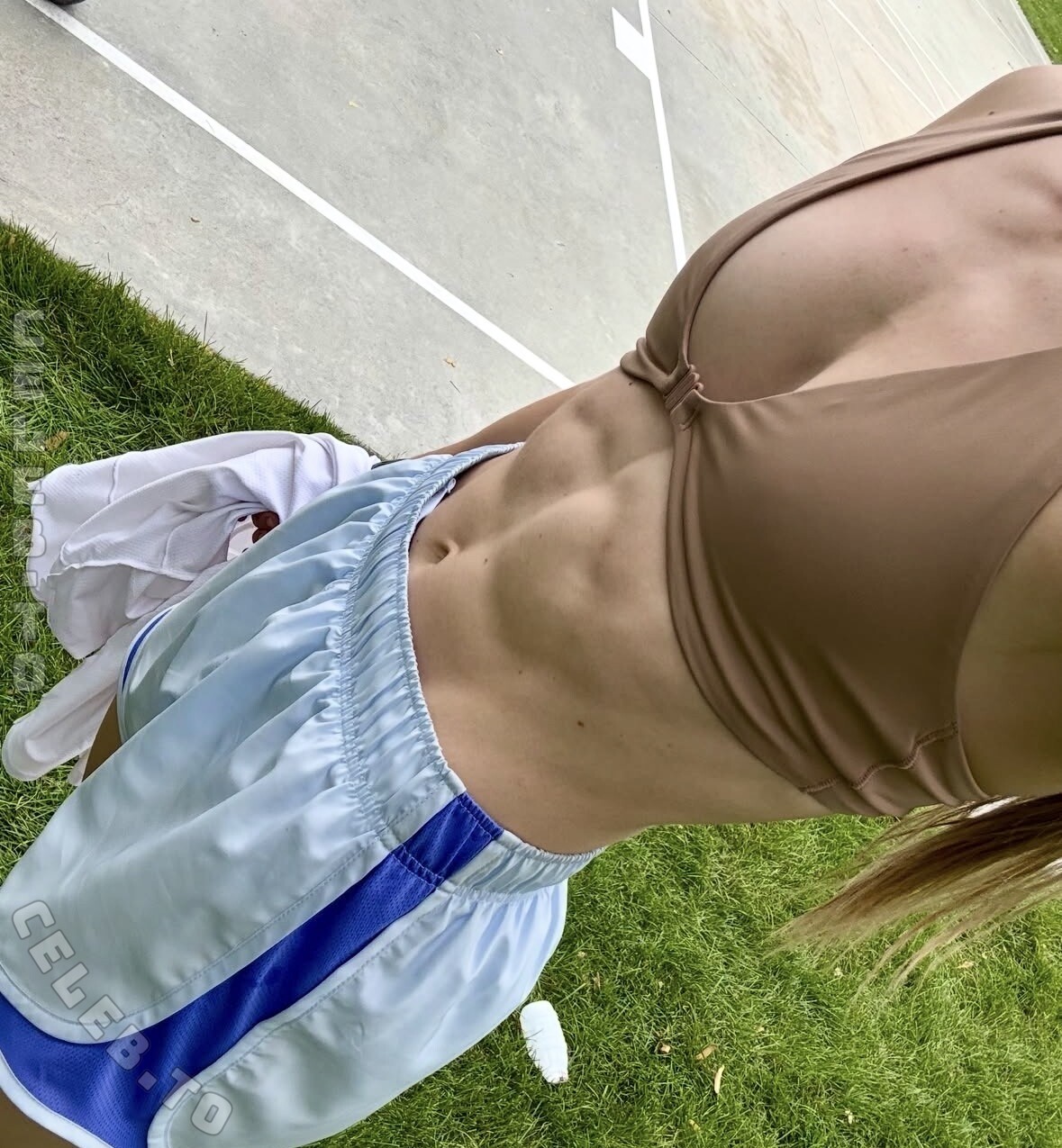 Hanna Sophie nude photo 2