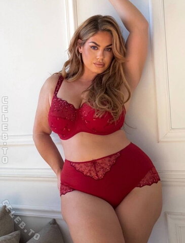 Hanna Wilperath nude photo 19