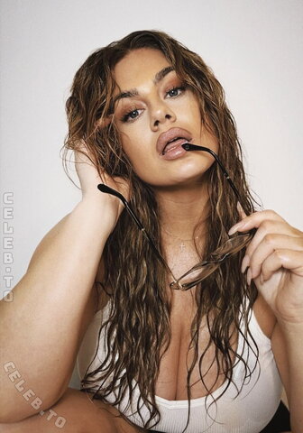 Hanna Wilperath nude photo 17
