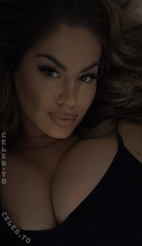 Hanna Wilperath nude photo 16
