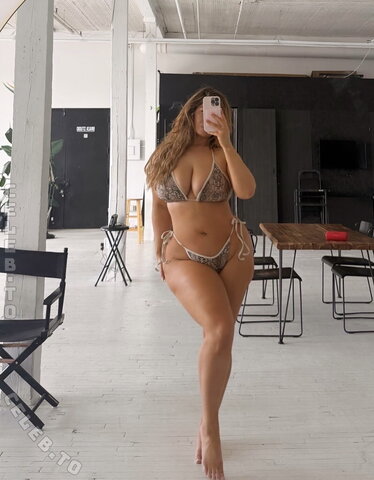 Hanna Wilperath nude photo 26