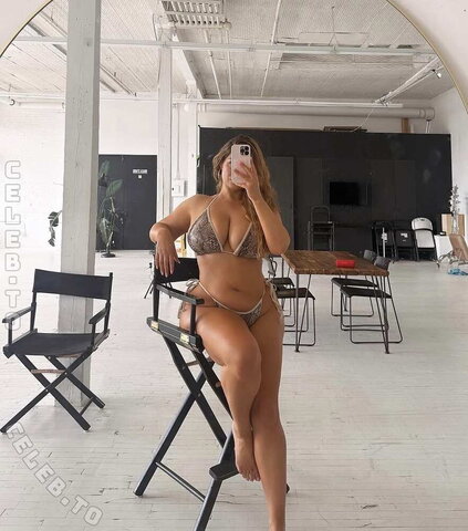 Hanna Wilperath nude photo 25