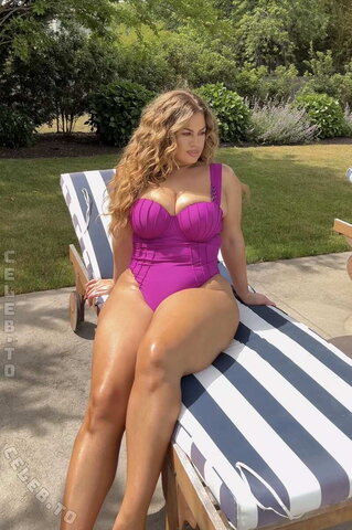 Hanna Wilperath nude photo 2