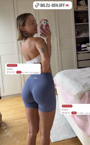 Hannaahcarolina Hot (2 photos)