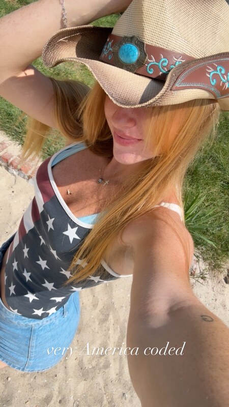 Hannaahhn nude photo 14