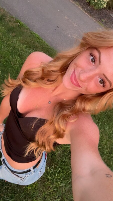 Hannaahhn nude photo 15