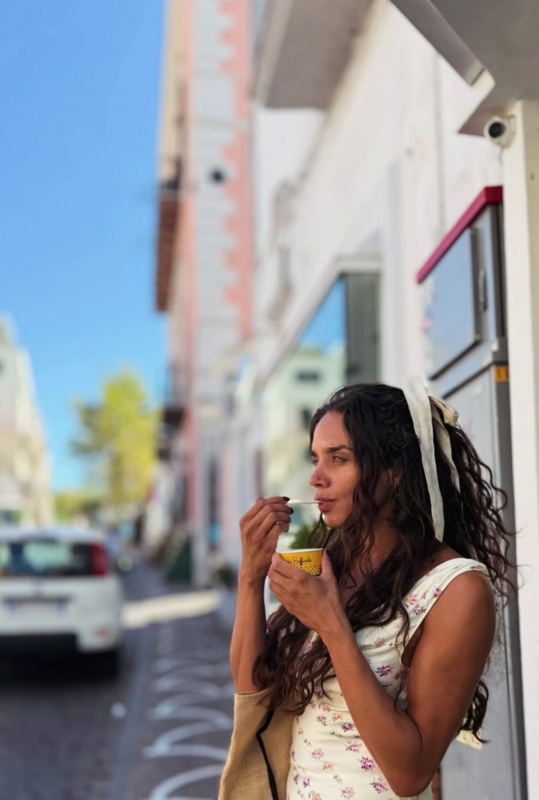 Hannah John-Kamen nude photo 3