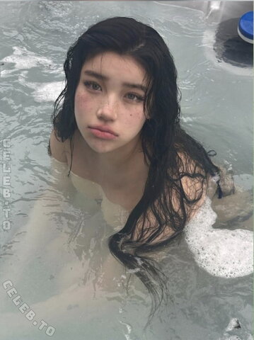 Hannah kae nude photo 4