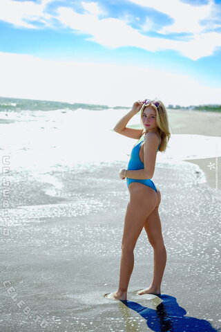 Hannah Kenerly nude photo 347