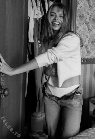 Hannah kepple nude photo 5