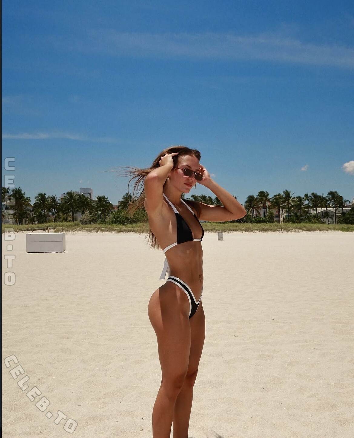 Hannah Pearson nude photo 4