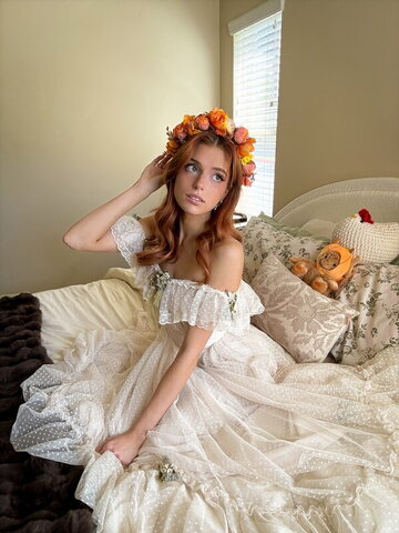 Hannah Stein nude photo 7