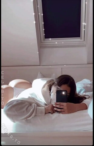 Hannah Zoezi nude photo 3