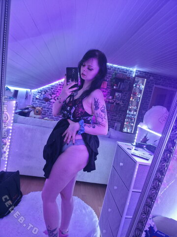 Hannahkeinplan nude photo 14