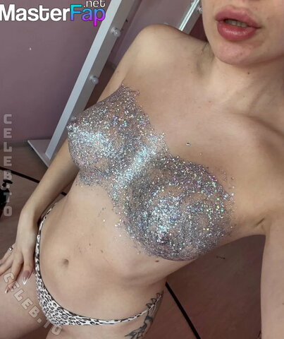 hannahluisienne nude photo 62