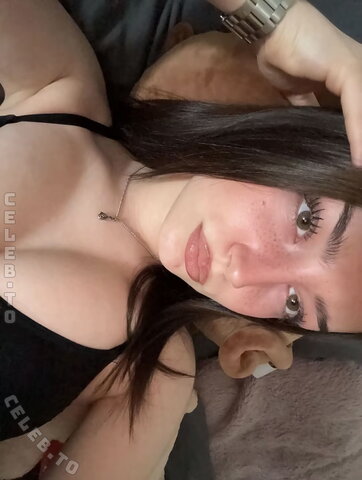 hannahluisienne nude photo 10