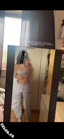 hannahluisienne nude photo 5