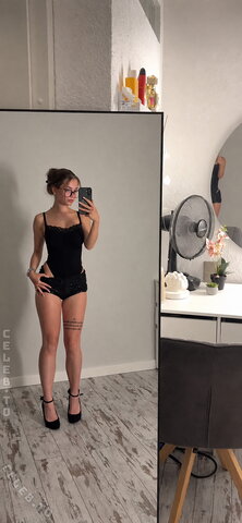 hannahluisienne Fresh (1 photo)