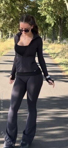 hannahluisienne photo 3