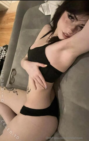 hannahowo nude photo 14