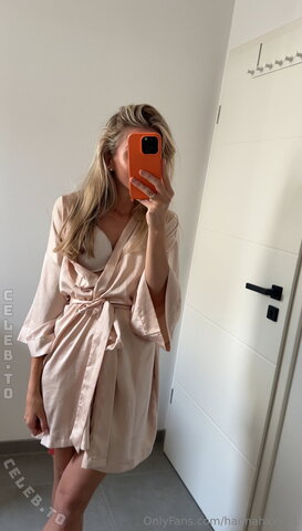 Hannahxxx91 – I soon need a new, thick cock again that really stretches my tight, small body... the bodysuit is well …