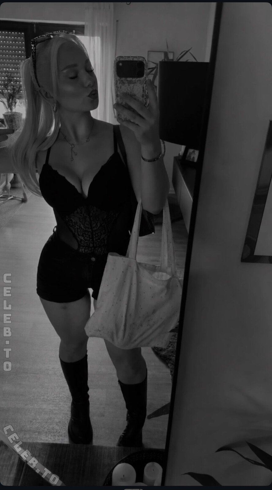 Hanna_vka nude photo 5