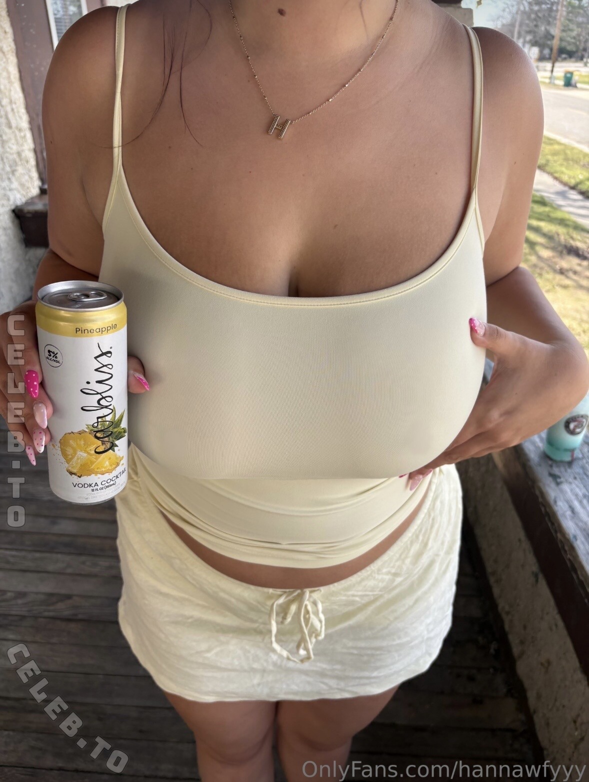 hannawfyyy nude photo 7