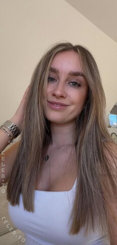 Hannifu nude photo 20