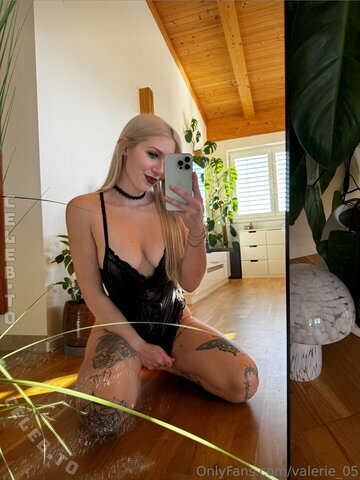 happynuudel nude photo 2