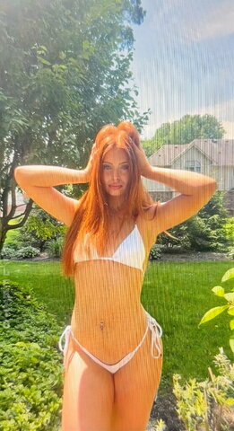 Harley Haisley nude photo 16