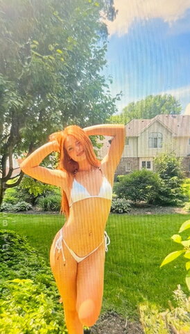 Harley Haisley nude photo 11