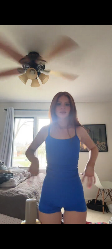 Harley Haisley nude photo 2