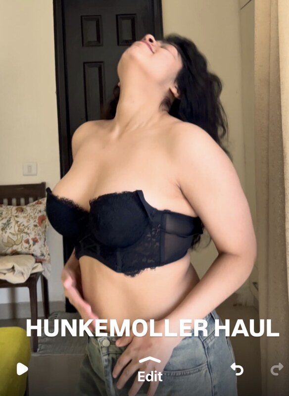 harshita Batra nude photo 1