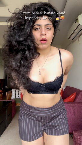 harshita Batra nude photo 2