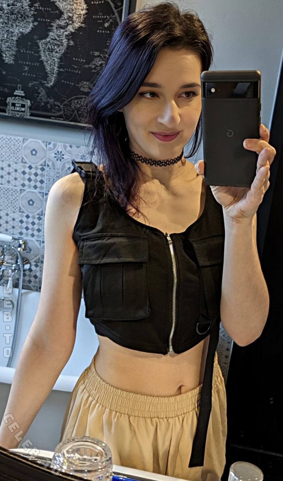 Haselnuuuss nude photo 2