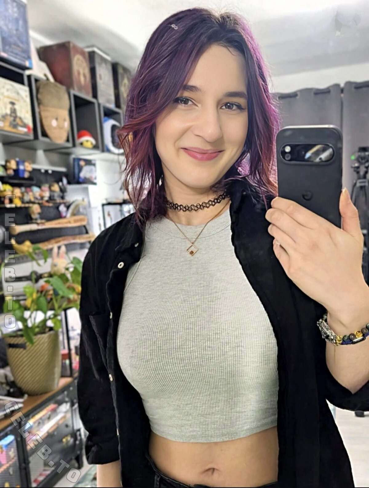 Haselnuuuss nude photo 5