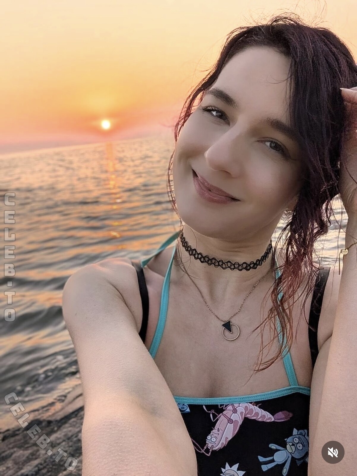 Haselnuuuss nude photo 3