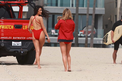 Hassie Harrison photo 2