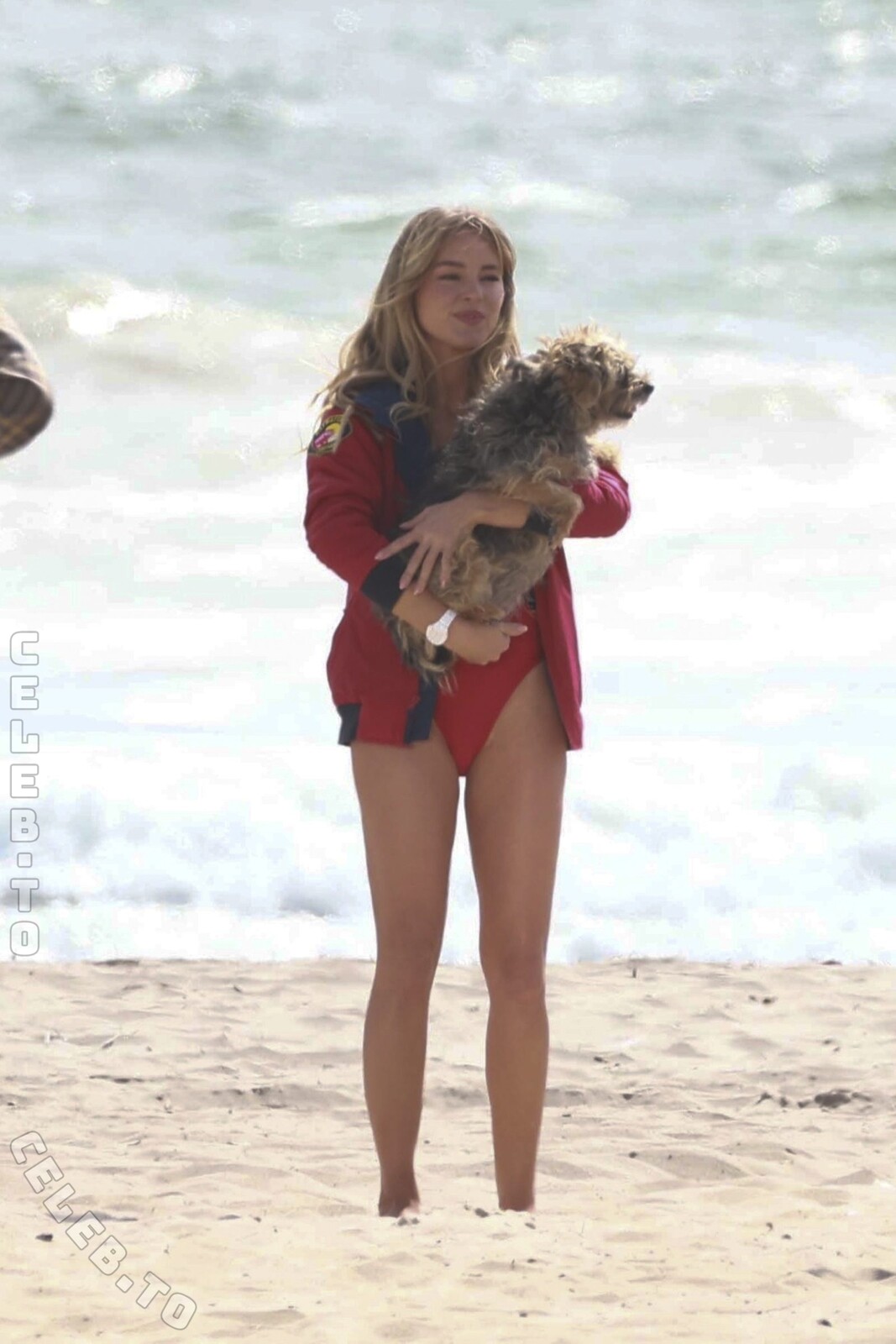 Hassie Harrison nude photo 12