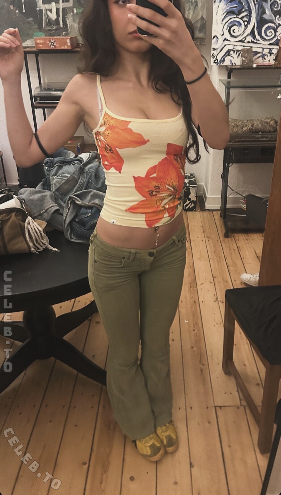 Hastijuneee nude photo 1