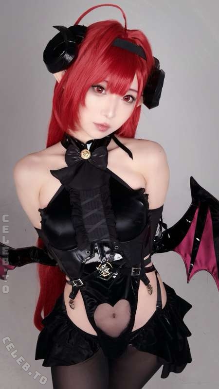 hattie_cos nude photo 1