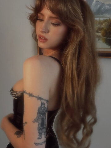 hauntedantique nude photo 8