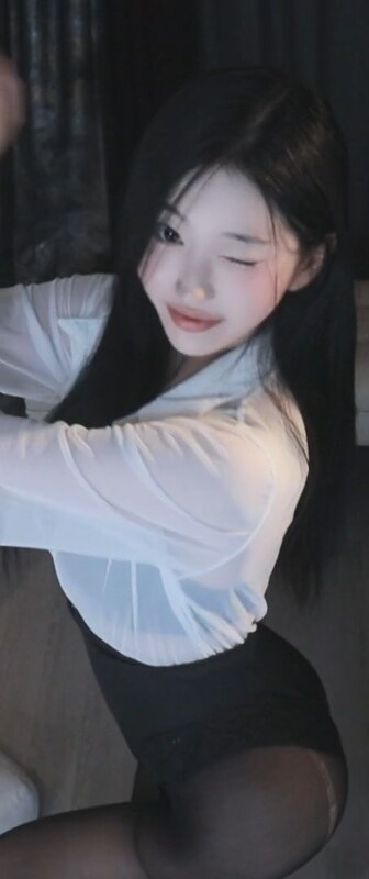 Haxxnini nude photo 19