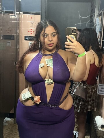 hayatifag nude photo 3