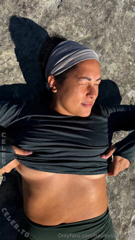 Hayley Alexis nude photo 35