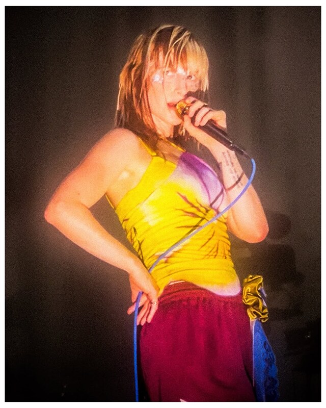 Hayley Williams nude photo 5