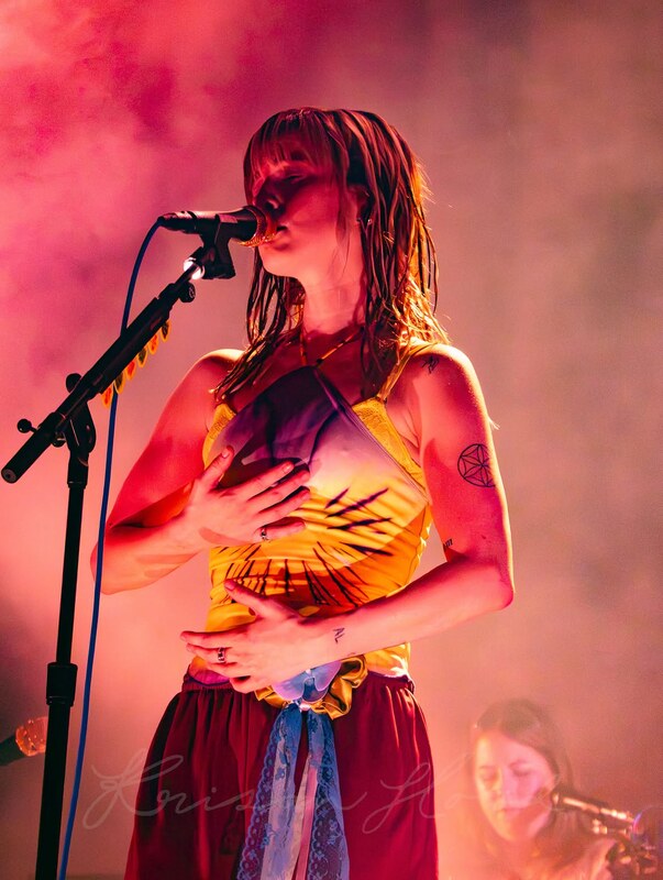 Hayley Williams nude photo 8